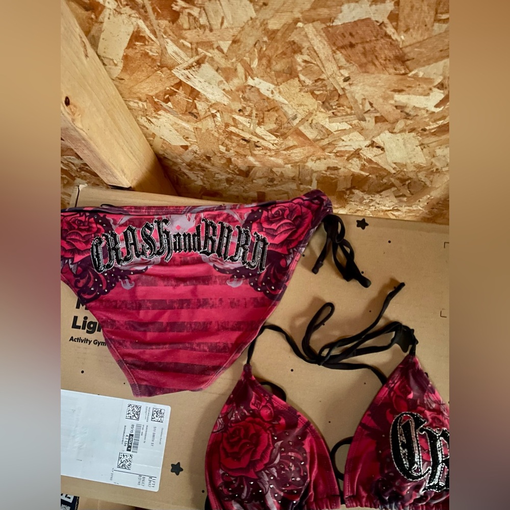 Women’s swimsuit Crash & Burn 2 pc